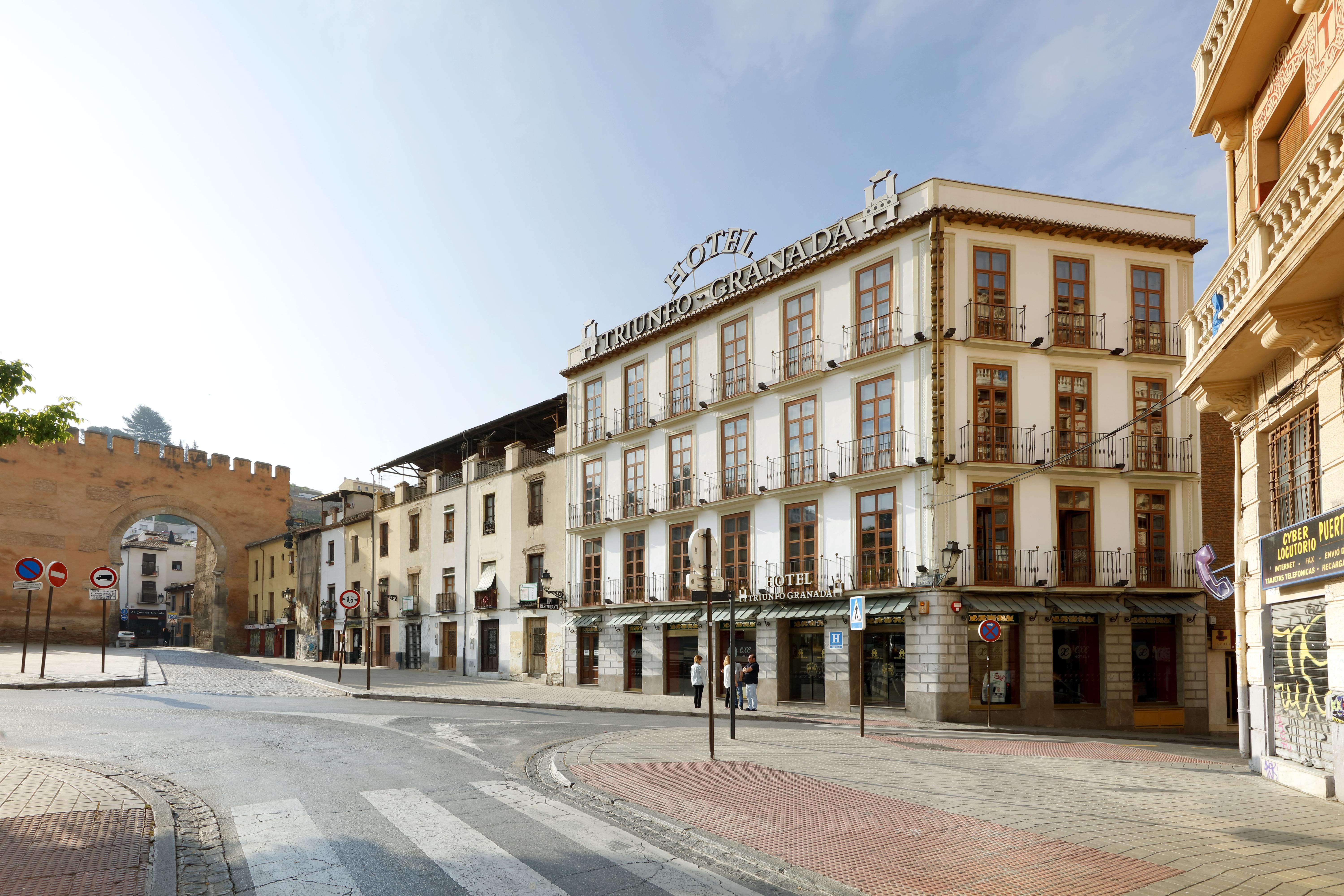 Exe Triunfo Granada Hotel Kültér fotó